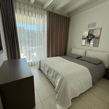 De Luxe Apartments Eden Sirmione Luaran gambar