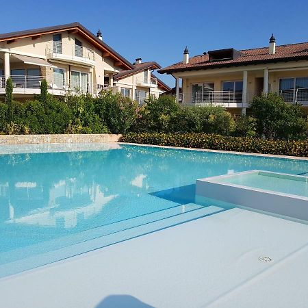 De Luxe Apartments Eden Sirmione Luaran gambar