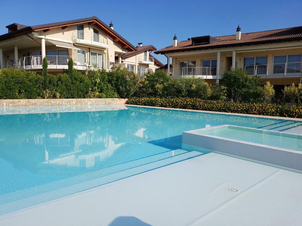 De Luxe Apartments Eden Sirmione Luaran gambar