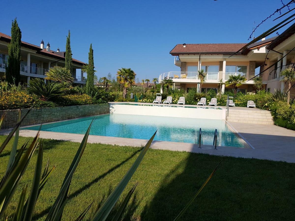 De Luxe Apartments Eden Sirmione Luaran gambar